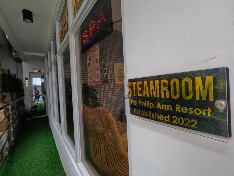 The Philip Ann Resort 마비니 외부 사진